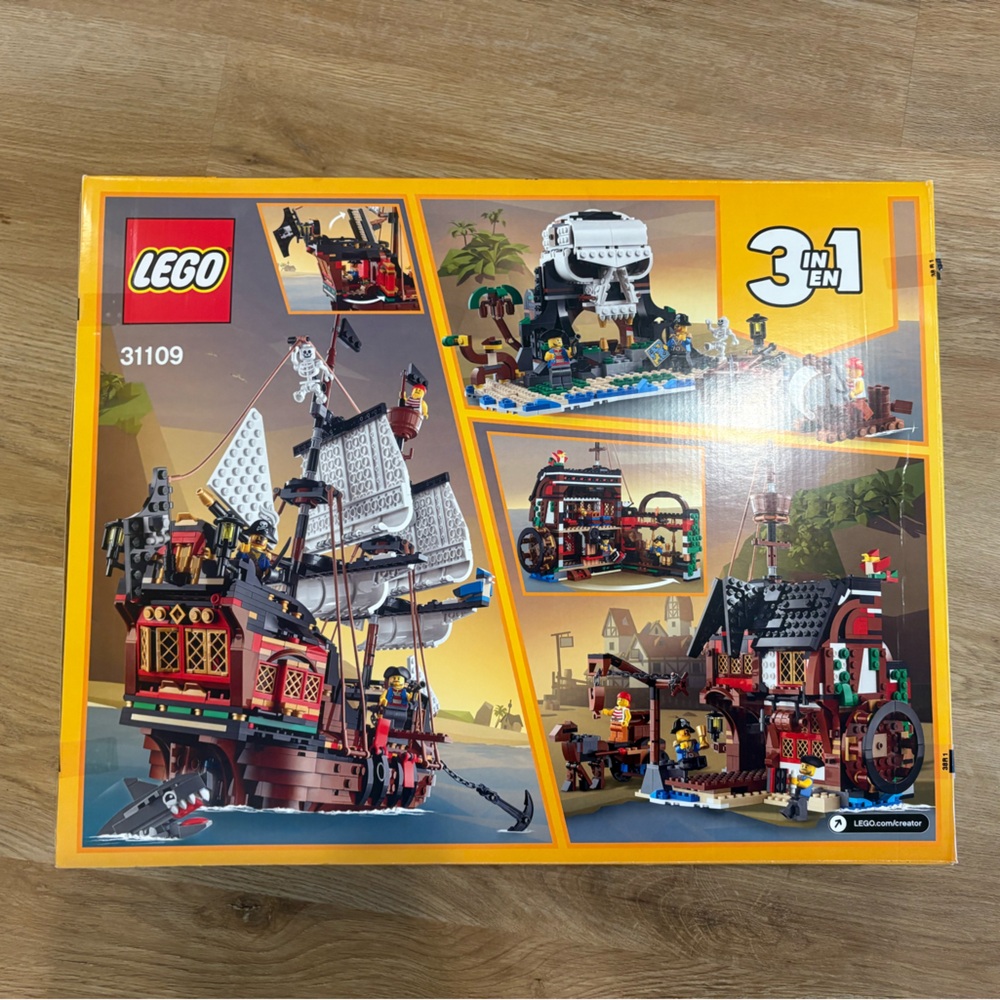 Lego Creator Pirate Ship - Picture 2 of 4